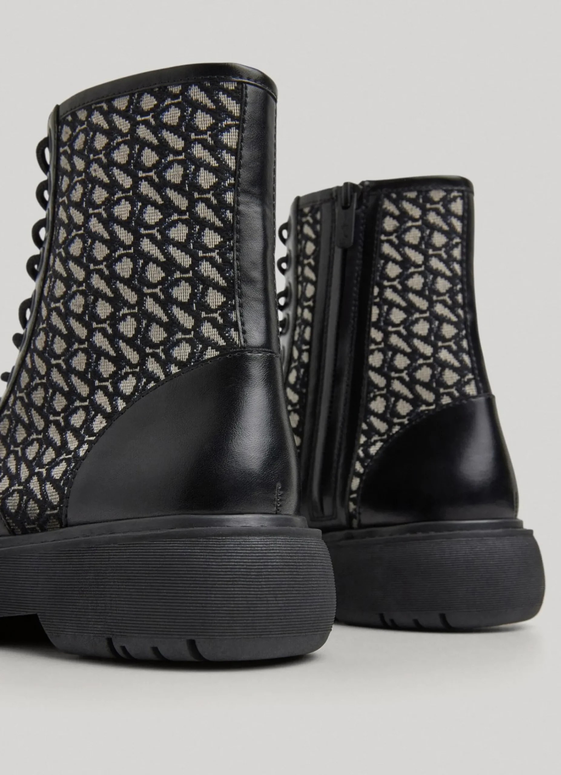 Mulher Pepe Jeans Botas E Sapatos>Botas Medias De Cano Jacquard