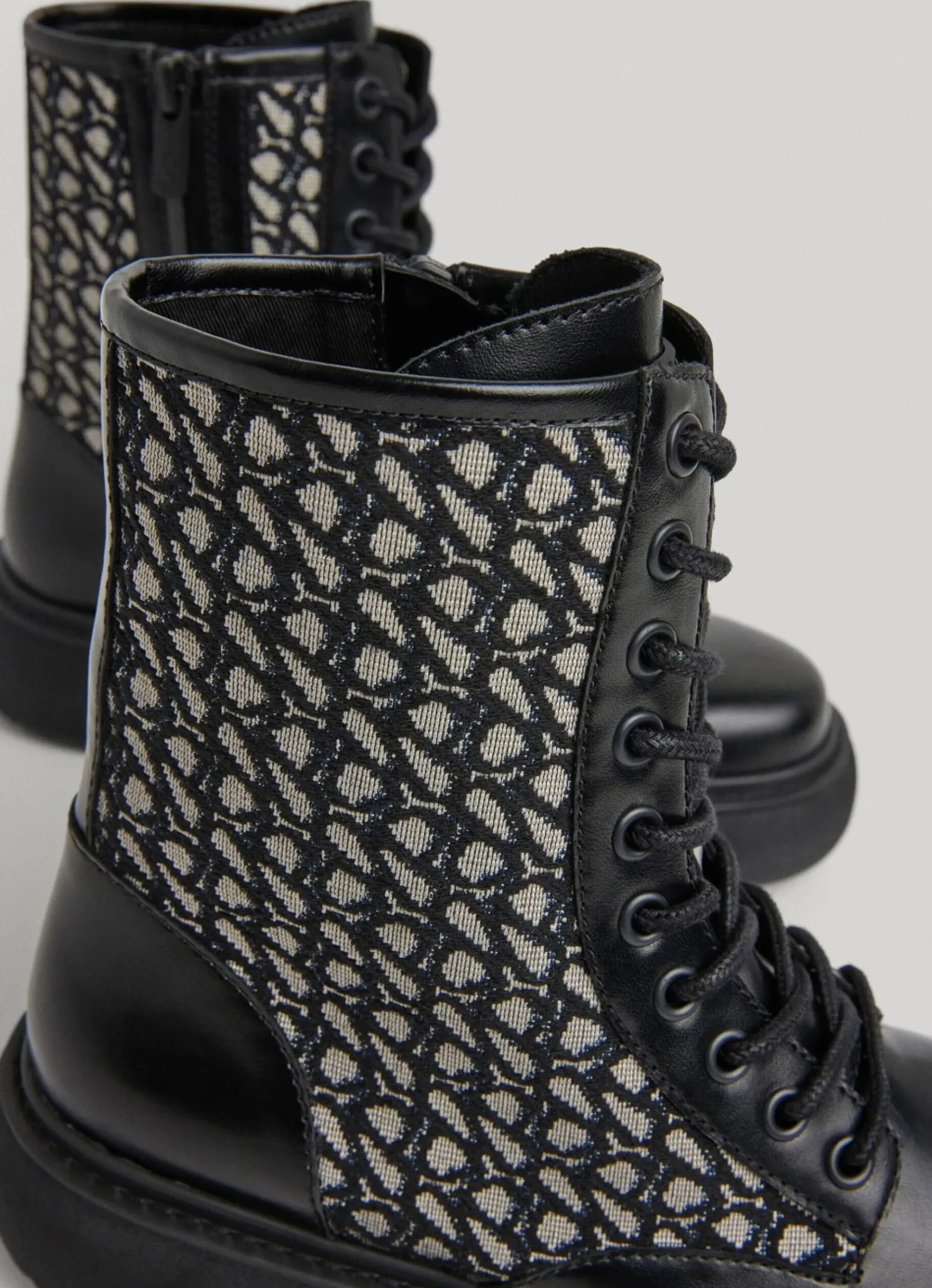 Mulher Pepe Jeans Botas E Sapatos>Botas Medias De Cano Jacquard
