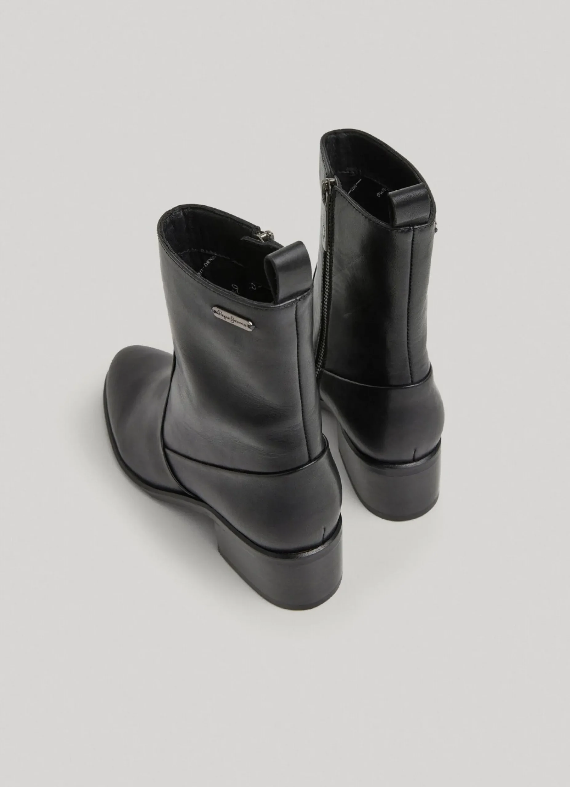 Mulher Pepe Jeans Botas E Sapatos>Botim De Couro De Cano Medio