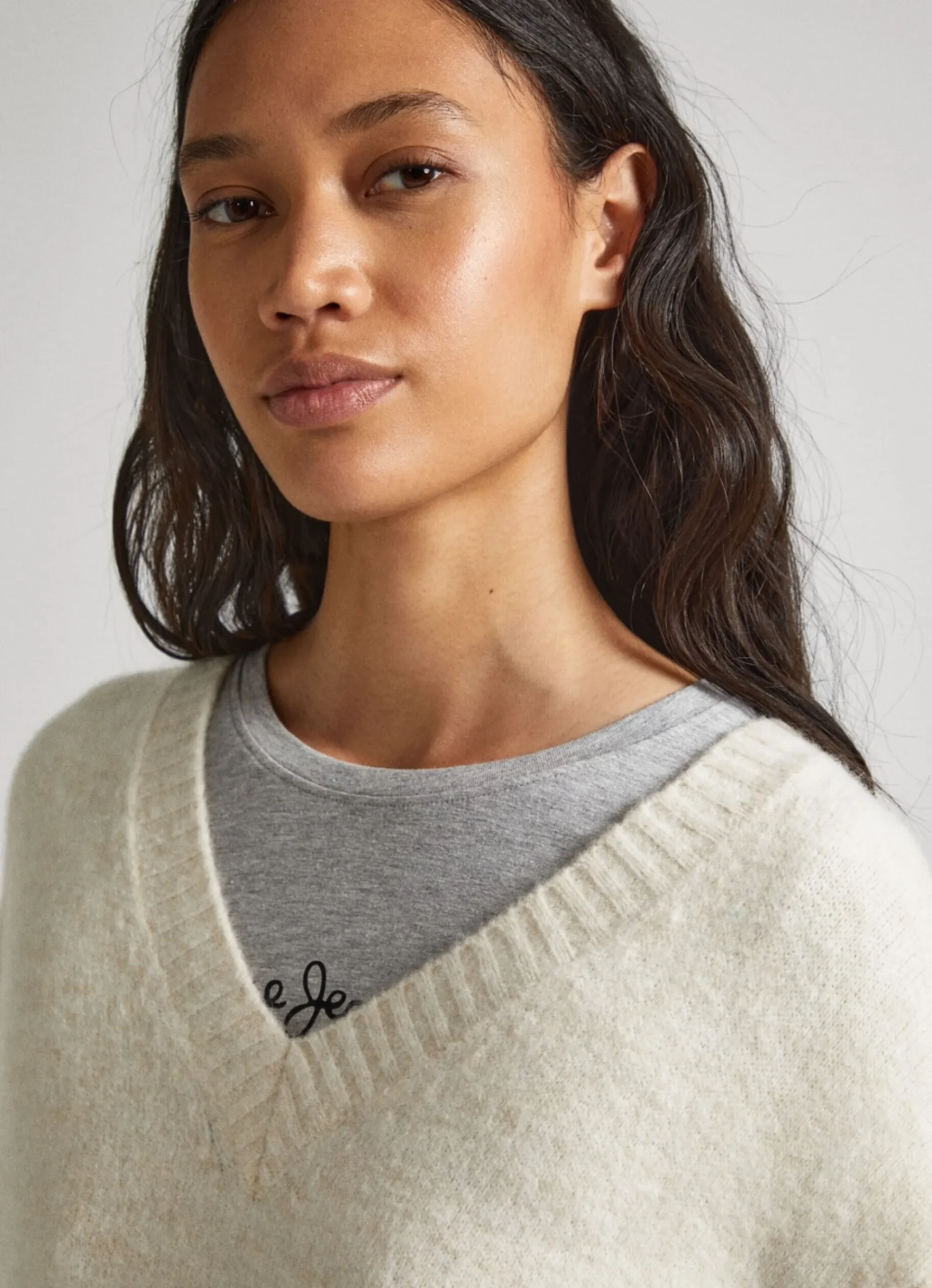 Mulher Pepe Jeans Malhas>Camisola Decote V