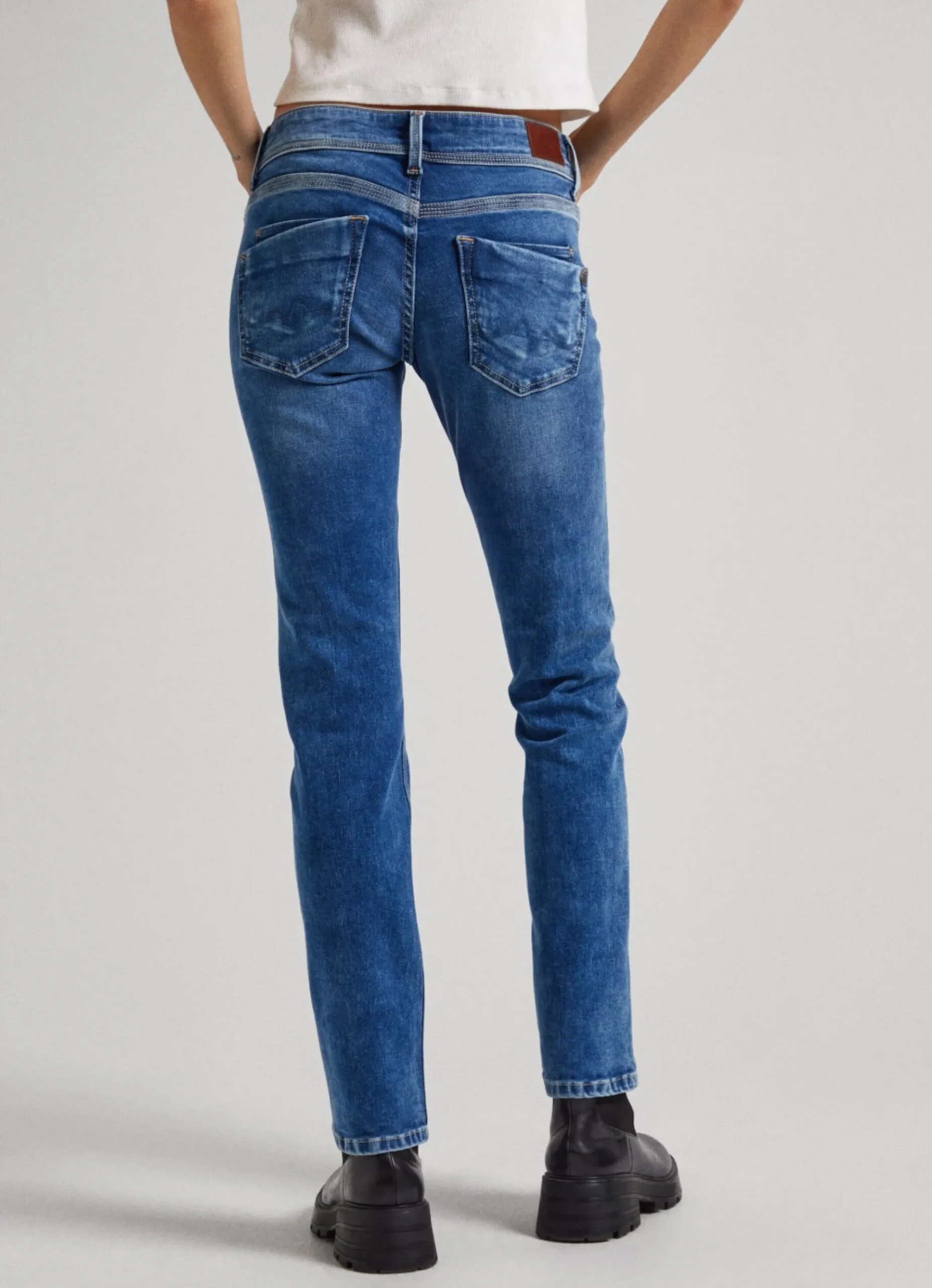 Mulher Pepe Jeans Straight>Jeans Saturn Regular Fit Mid Rise